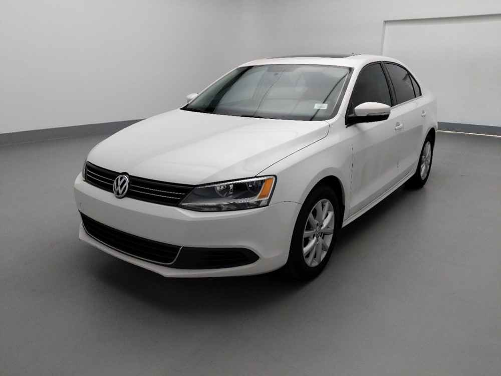 2014 Volkswagen Jetta - Driver Front Bumper
