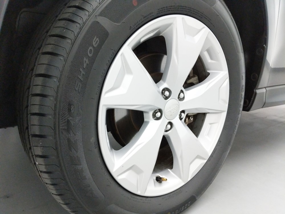 2016 Subaru Forester - Wheel