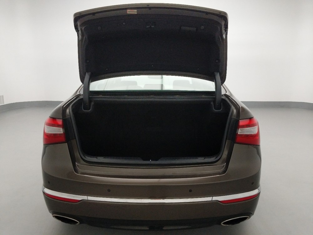 2014 Kia Cadenza - Trunk