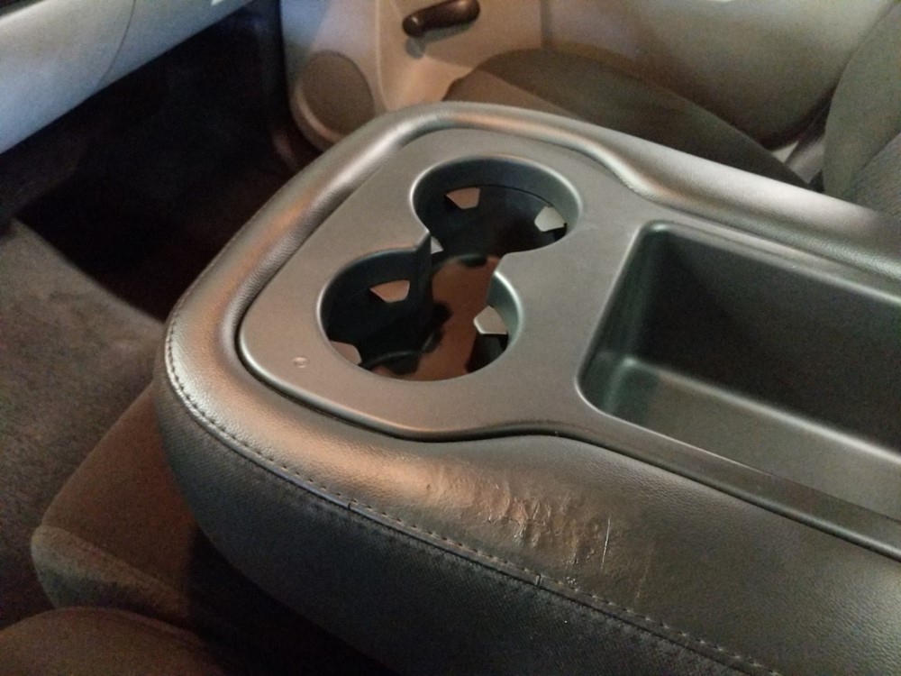 2011 GMC Sierra 1500 - Center Console/Cup Holders