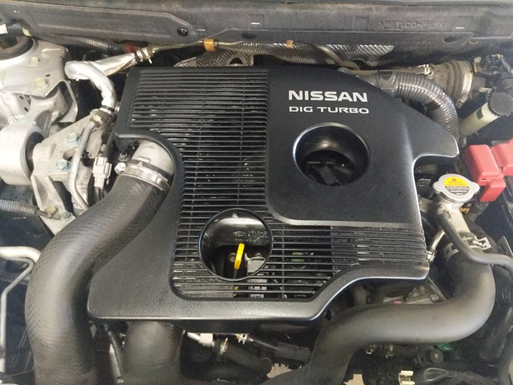 2014 Nissan JUKE - Engine