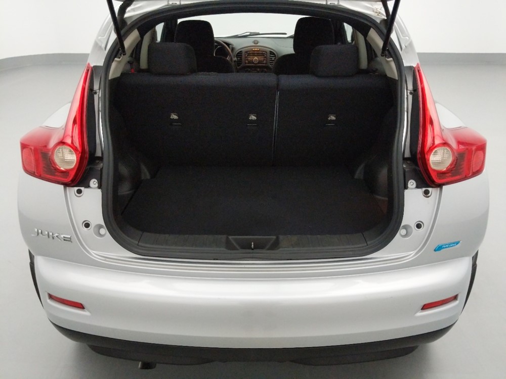 2014 Nissan JUKE - Trunk