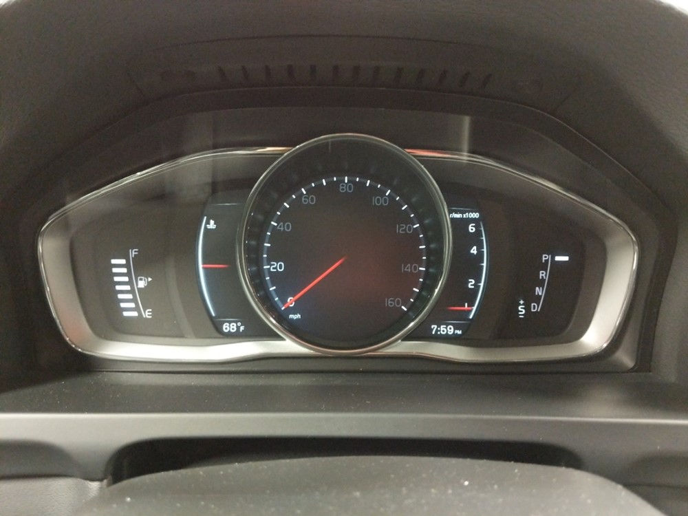 2017 Volvo V60 - Odometer Close Up