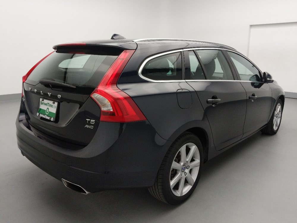 2017 Volvo V60 - Passenger Rear Bumper