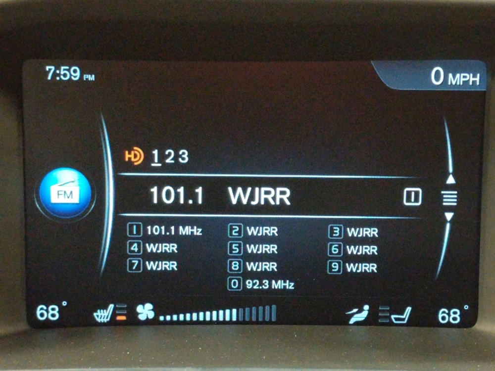 2017 Volvo V60 - Stereo Package