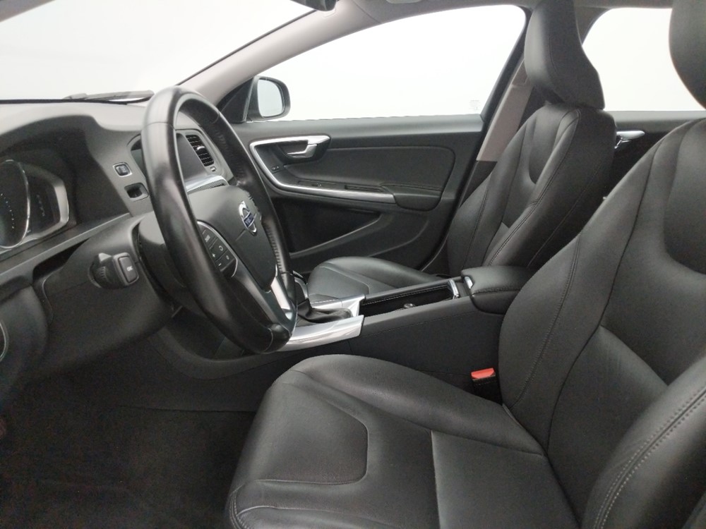 2017 Volvo V60 - Driver Front Seat