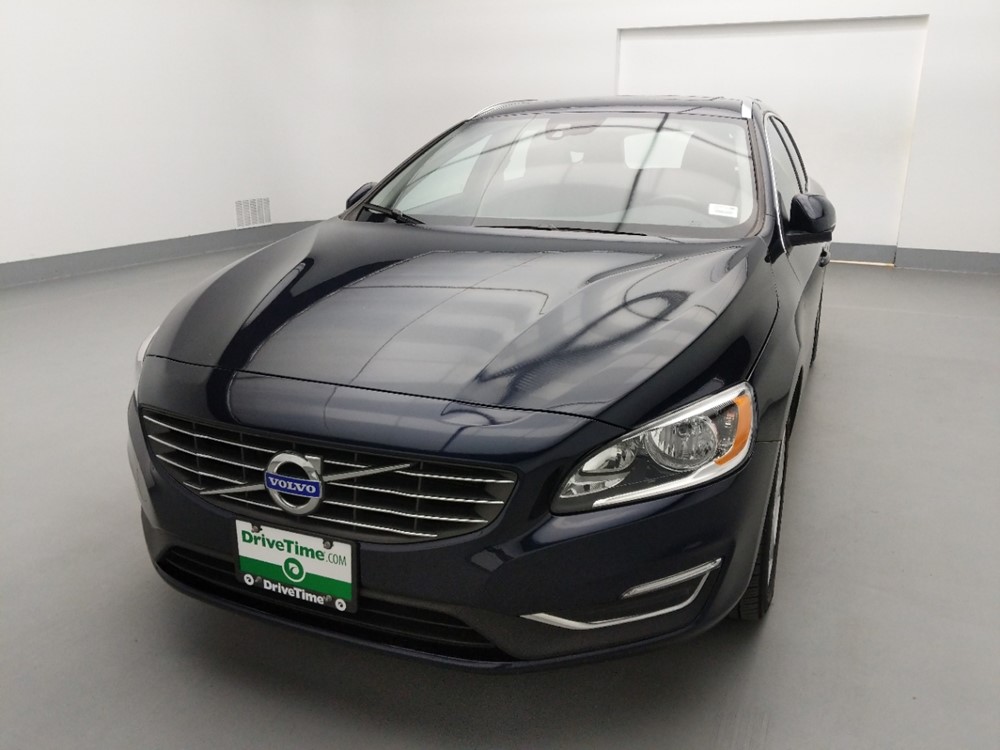 2017 Volvo V60 - Driver Front Hood
