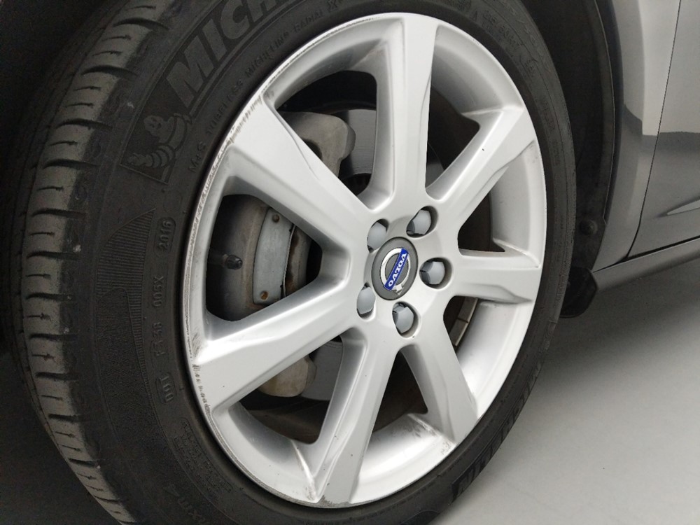 2017 Volvo V60 - Wheel