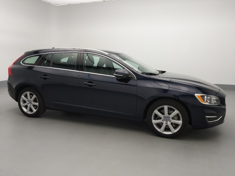 2017 Volvo V60 - Passenger Front Side