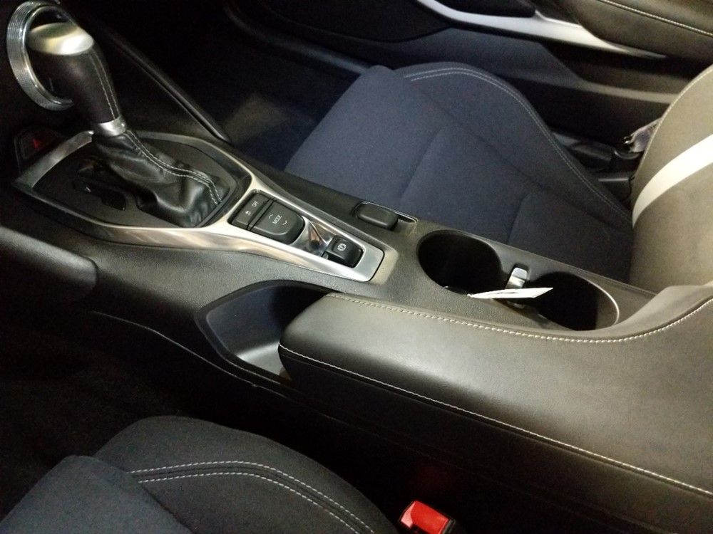 2016 Chevrolet Camaro - Center Console/Cup Holders