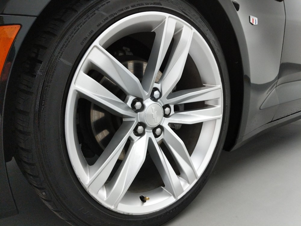 2016 Chevrolet Camaro - Wheel