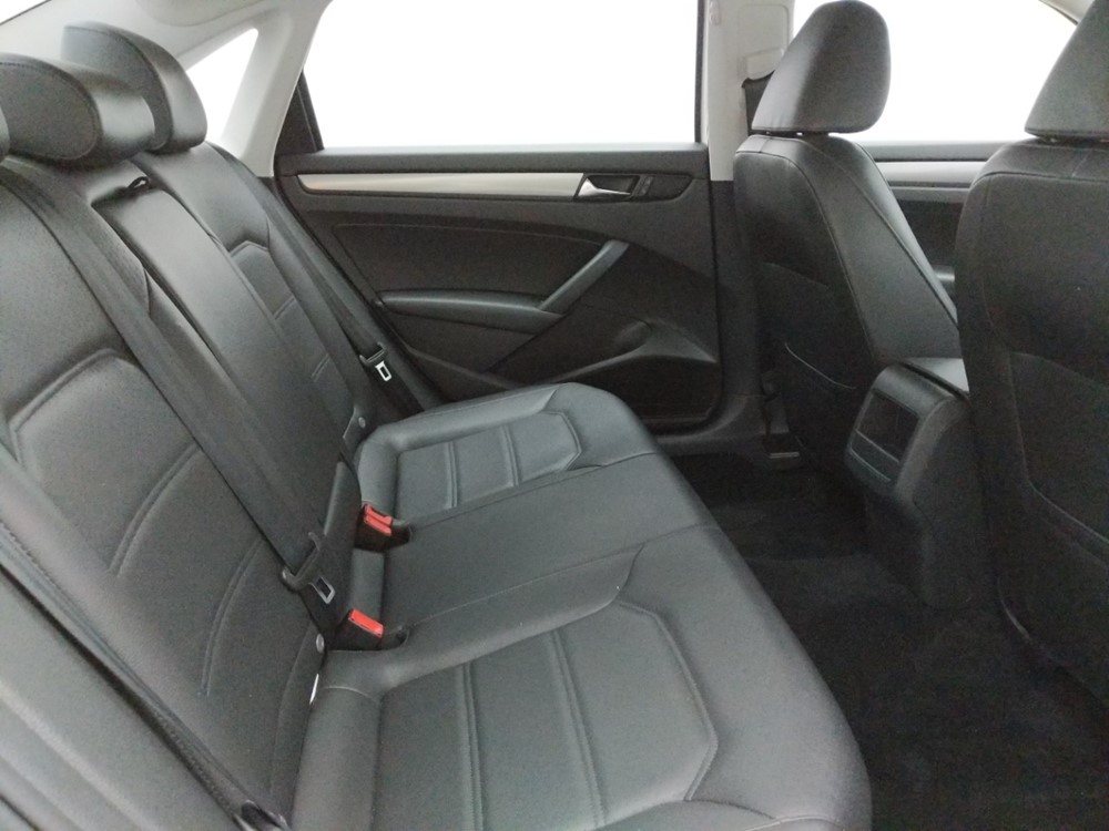 2015 Volkswagen Passat - Passenger Rear Seat