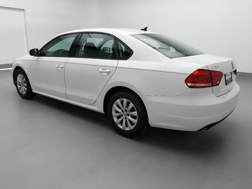 2015 Volkswagen Passat - Driver Rear Side
