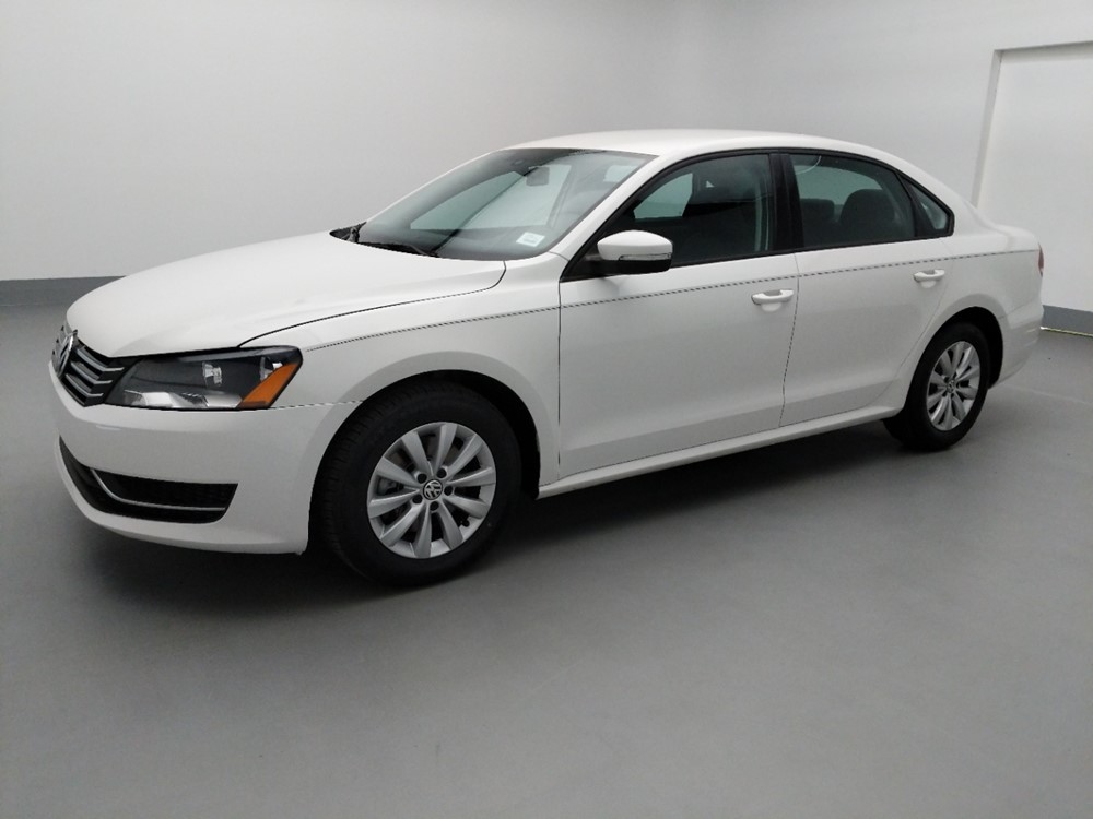 2015 Volkswagen Passat - Driver Front Side