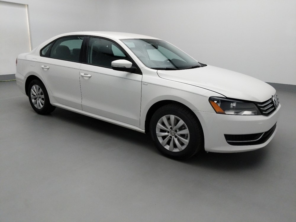 2015 Volkswagen Passat - Passenger Front Side