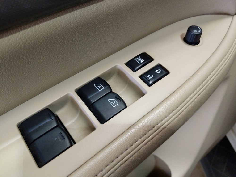 2013 Nissan Armada - Driver Power Windows/Lock Control