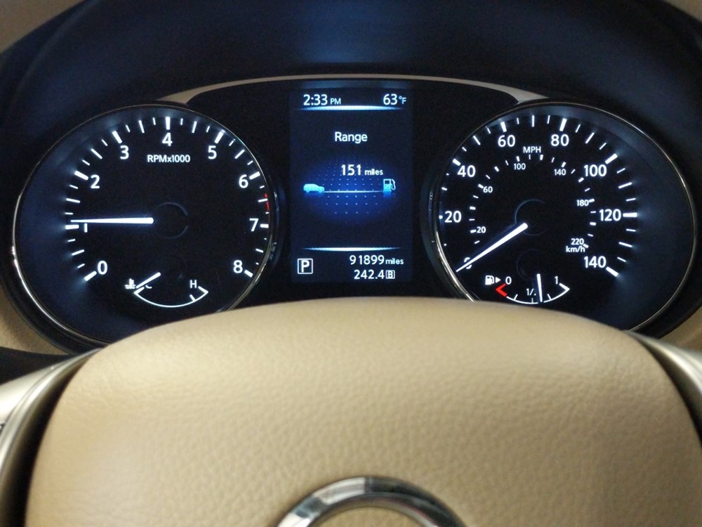2015 Nissan Rogue - Odometer Close Up