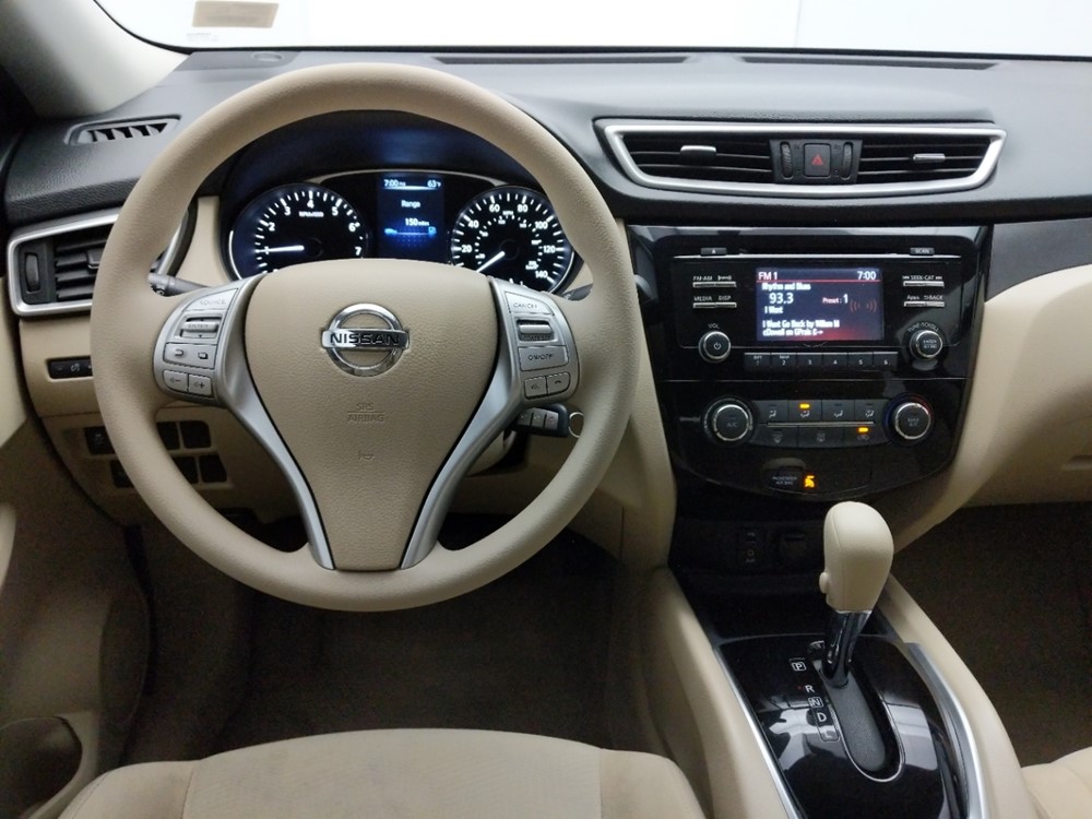 2015 Nissan Rogue - Driver Dash