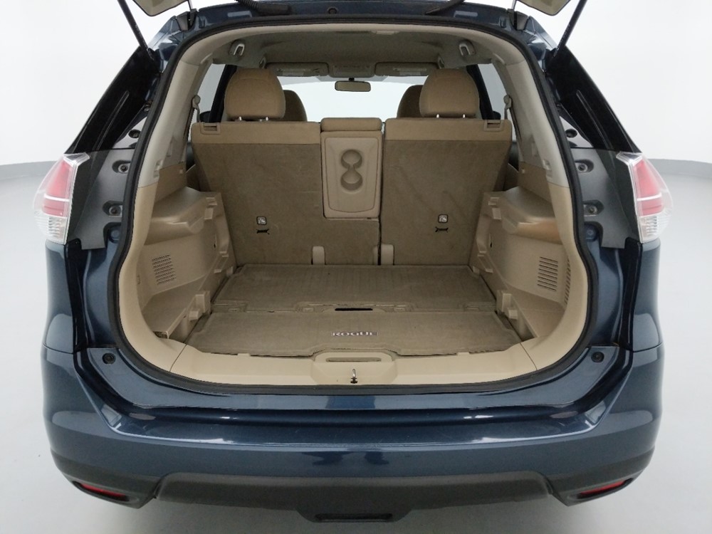 2015 Nissan Rogue - Trunk