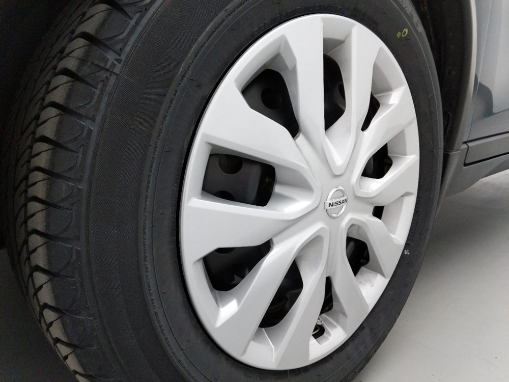 2015 Nissan Rogue - Wheel