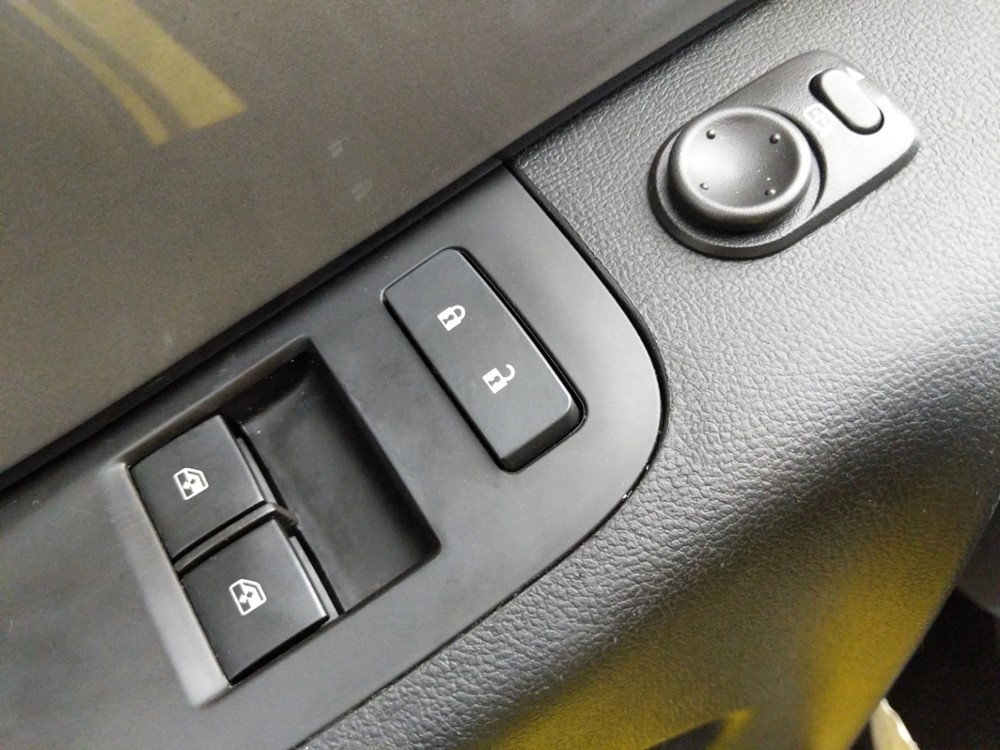 2015 Chevrolet Camaro - Driver Power Windows/Lock Control