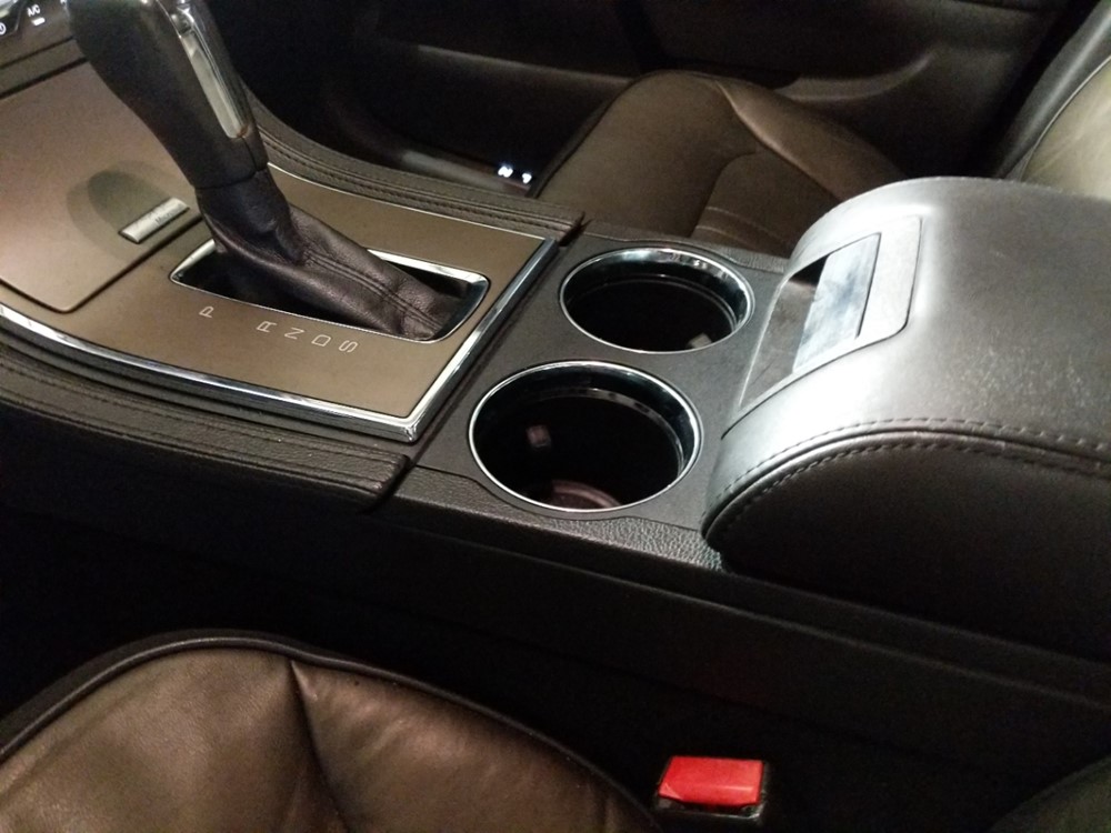 2013 Lincoln MKX - Center Console/Cup Holders