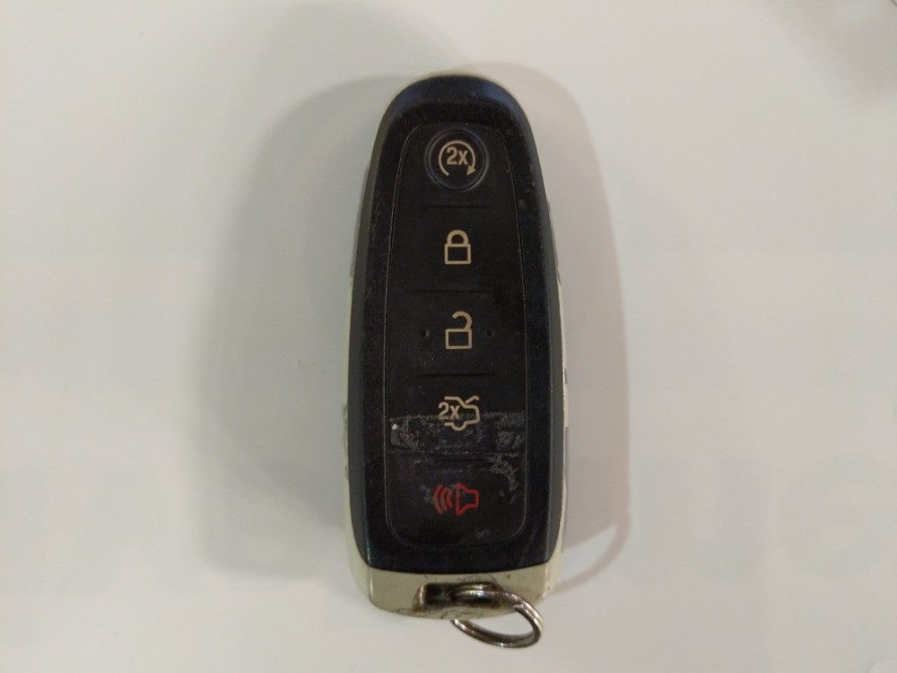 2013 Lincoln MKX - Keys