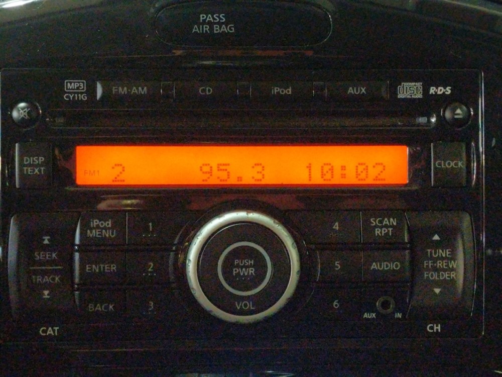 2013 Nissan JUKE - Stereo Package