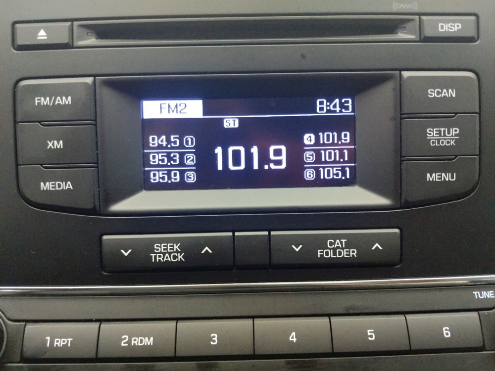 2017 Hyundai Elantra - Stereo Package