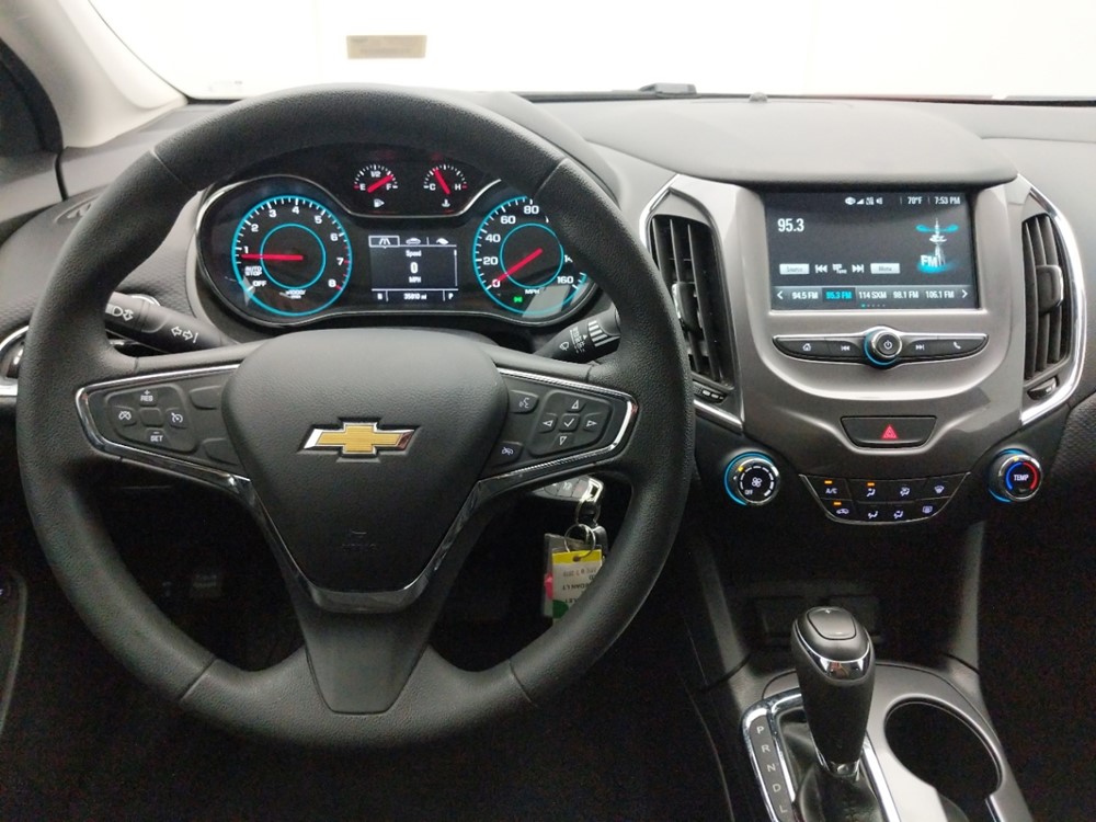 2018 Chevrolet Cruze - Driver Dash