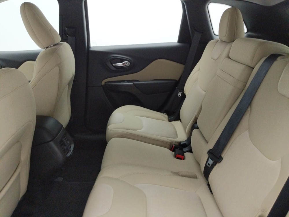 2017 Jeep Cherokee - Driver Rear Seat