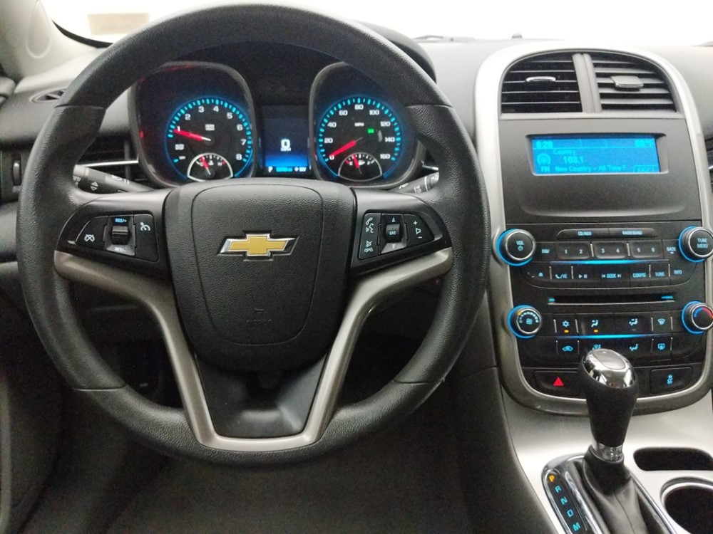2014 Chevrolet Malibu - Driver Dash