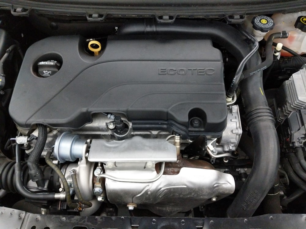 2018 Chevrolet Cruze - Engine