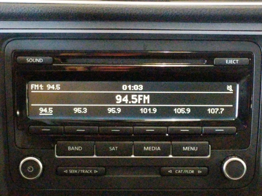 2015 Volkswagen Passat - Stereo Package