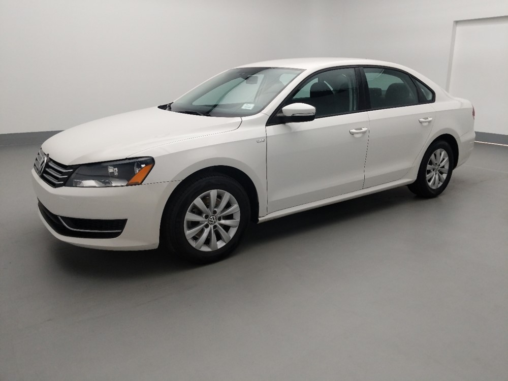 2015 Volkswagen Passat - Driver Front Side