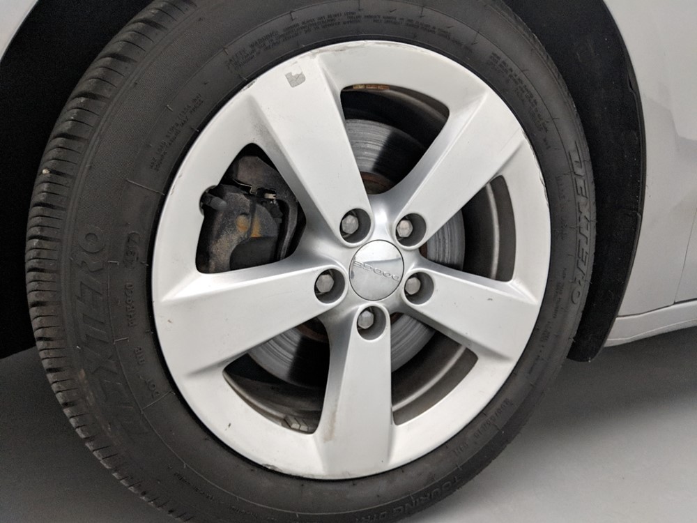 2016 Dodge Dart - Wheel