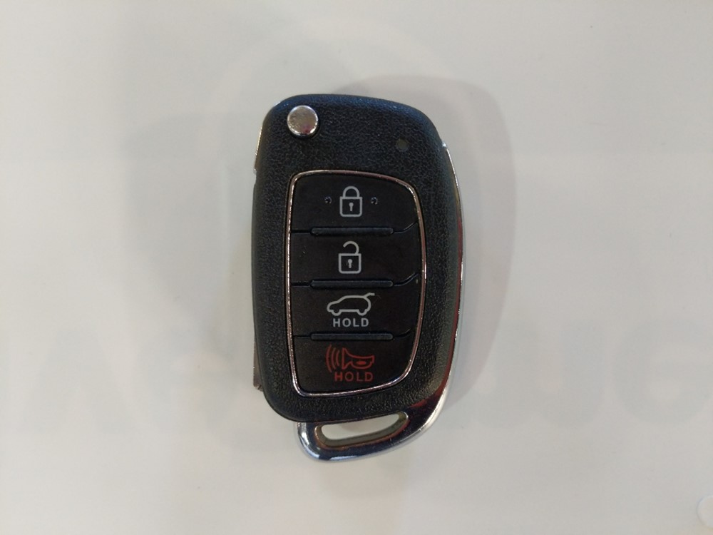2017 Hyundai Santa Fe - Keys