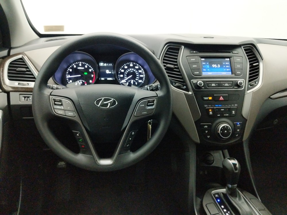 2017 Hyundai Santa Fe - Driver Dash