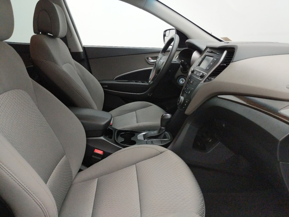 2017 Hyundai Santa Fe - Passenger Front Seat