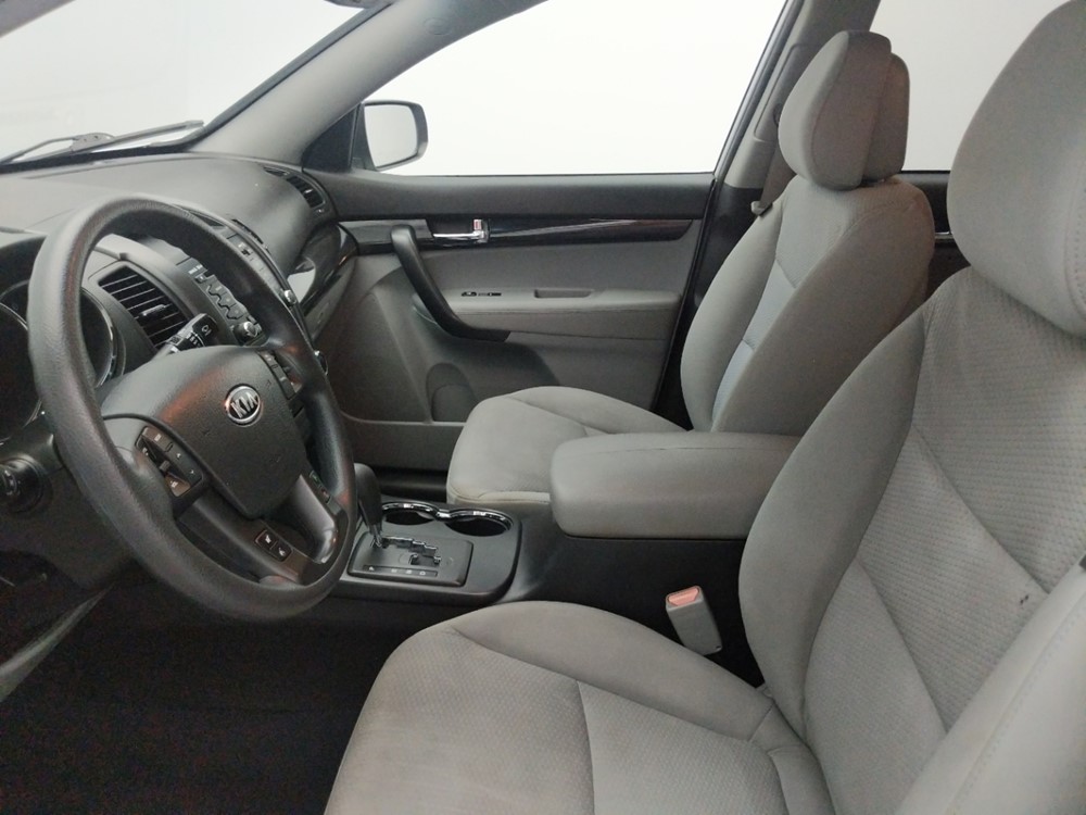 2011 Kia Sorento - Driver Front Seat