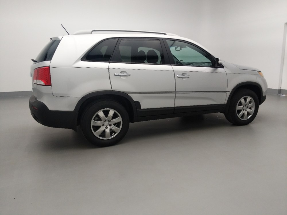 2011 Kia Sorento - Passenger Rear Side