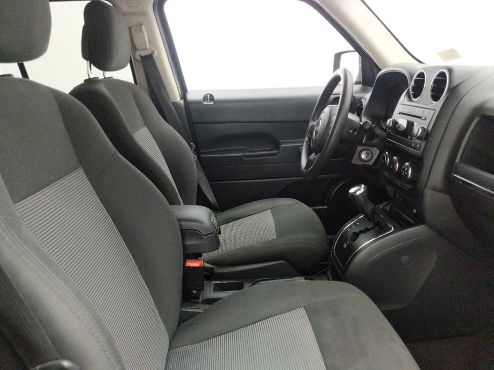2015 Jeep Patriot - Passenger Front Seat