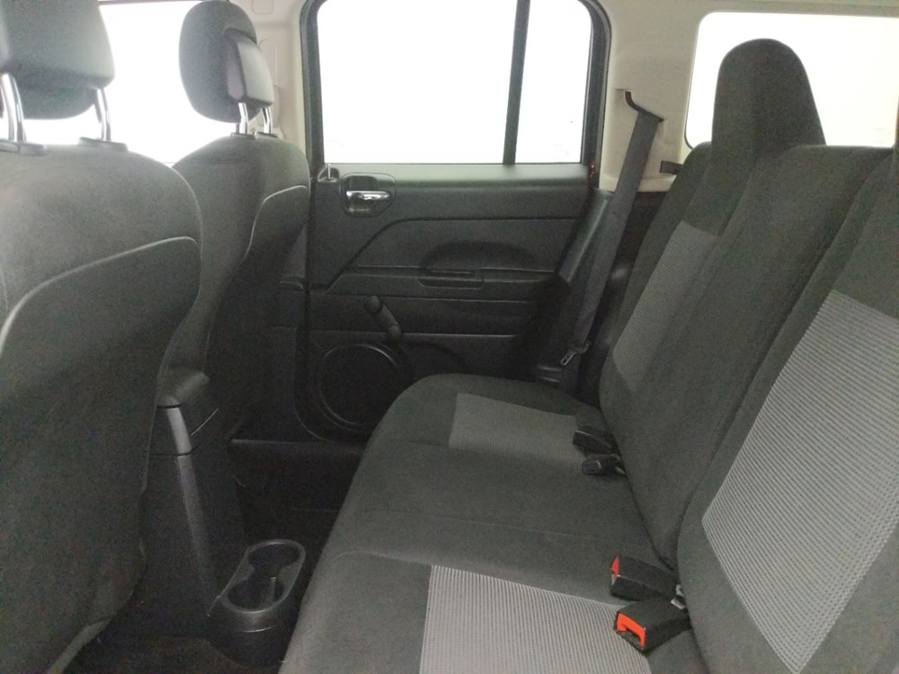 2015 Jeep Patriot - Driver Rear Seat