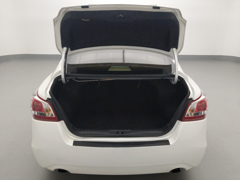 2013 Nissan Altima - Trunk