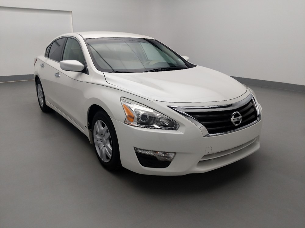 2013 Nissan Altima - Passenger Front Bumper