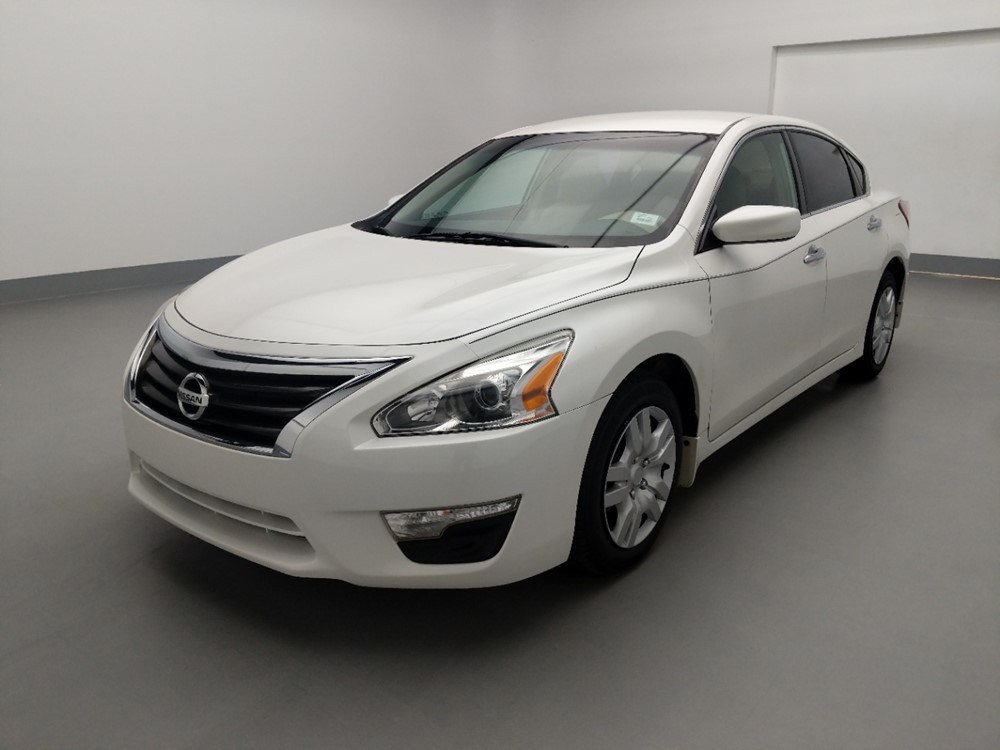2013 Nissan Altima - Driver Front Bumper