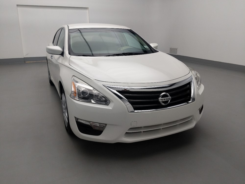 2013 Nissan Altima - Passenger Front Hood
