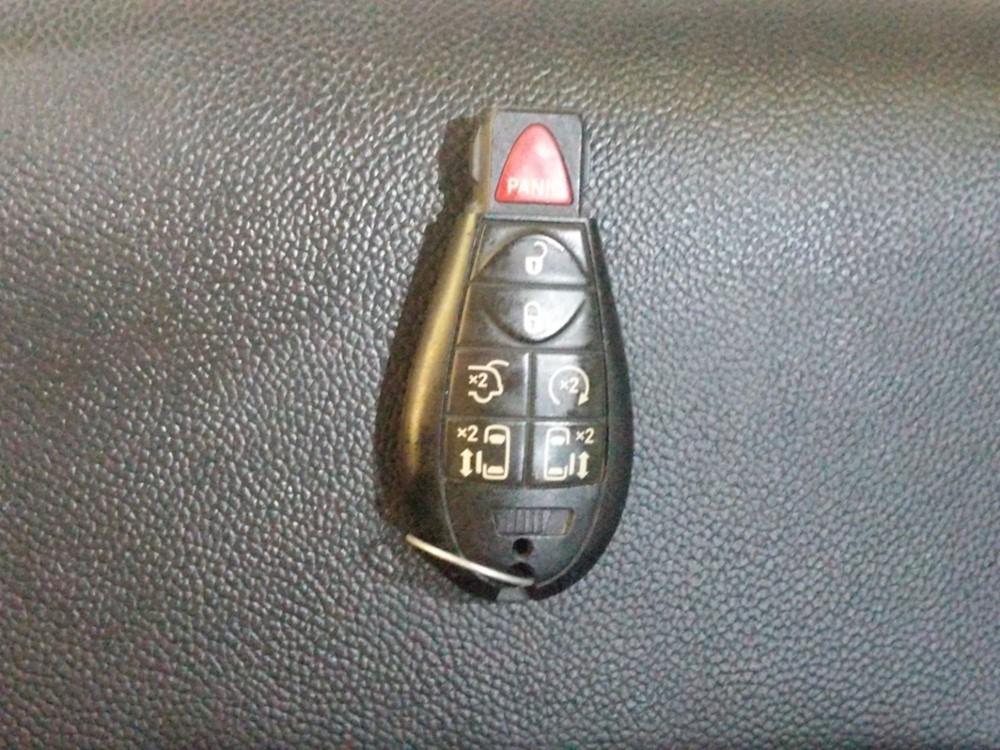 2013 Chrysler Town and Country - Keys