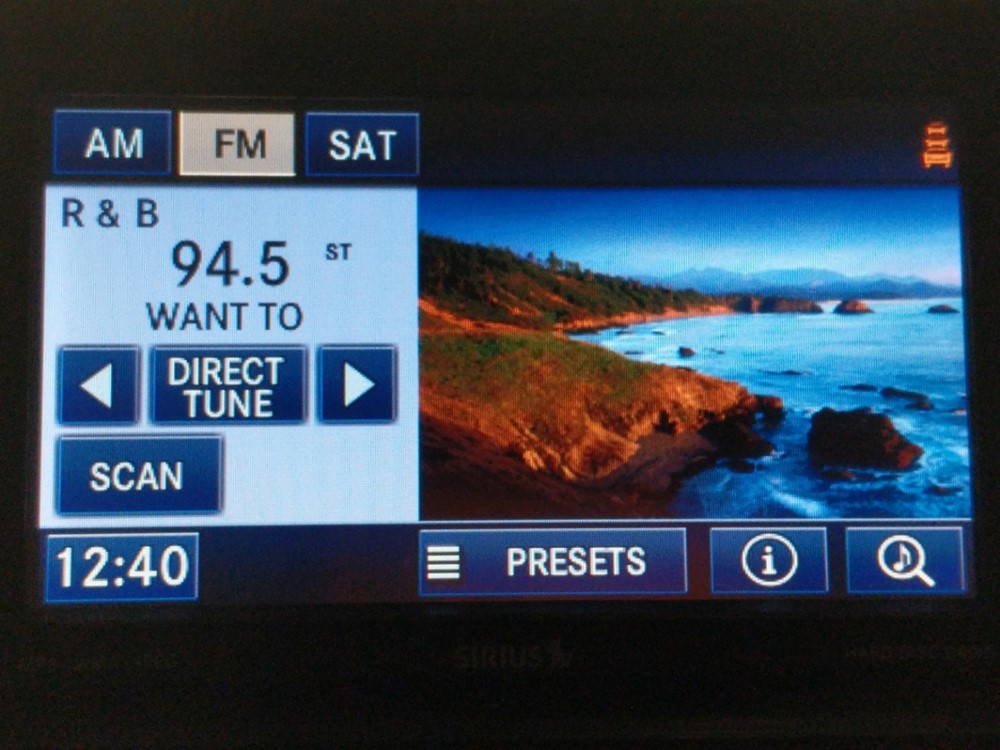 2013 Chrysler Town and Country - Stereo Package