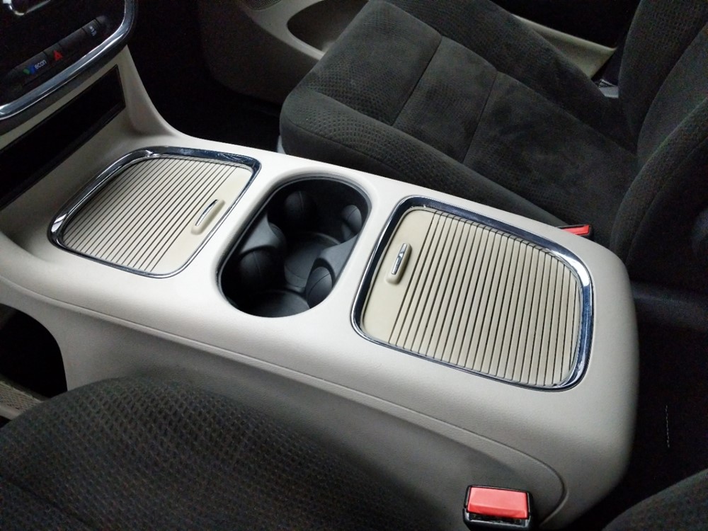 2016 Dodge Grand Caravan - Center Console/Cup Holders